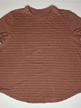 Lululemon Athletica Mauve Striped Crewneck shirt size L